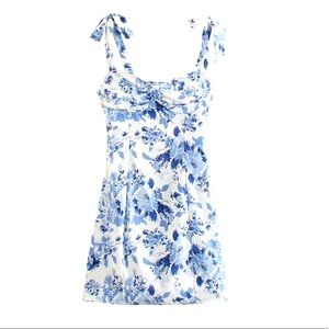 NWOT Goodnight Macaroon “wendy” tie strap midi dress